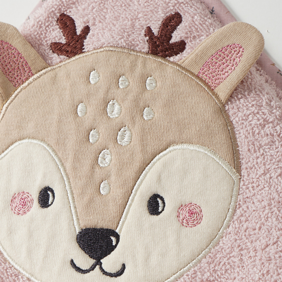 Sjaal met capuchon en appliqué van hert