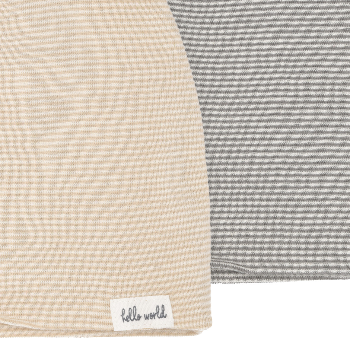 2 Newborn Mützen im Set