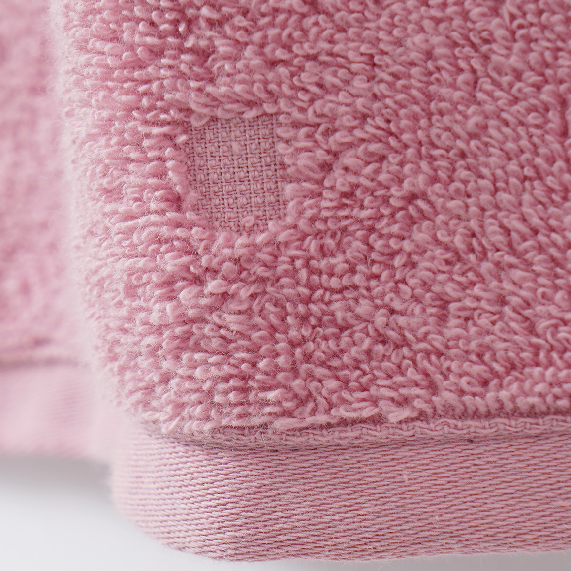 Handdoek met grafische structuur