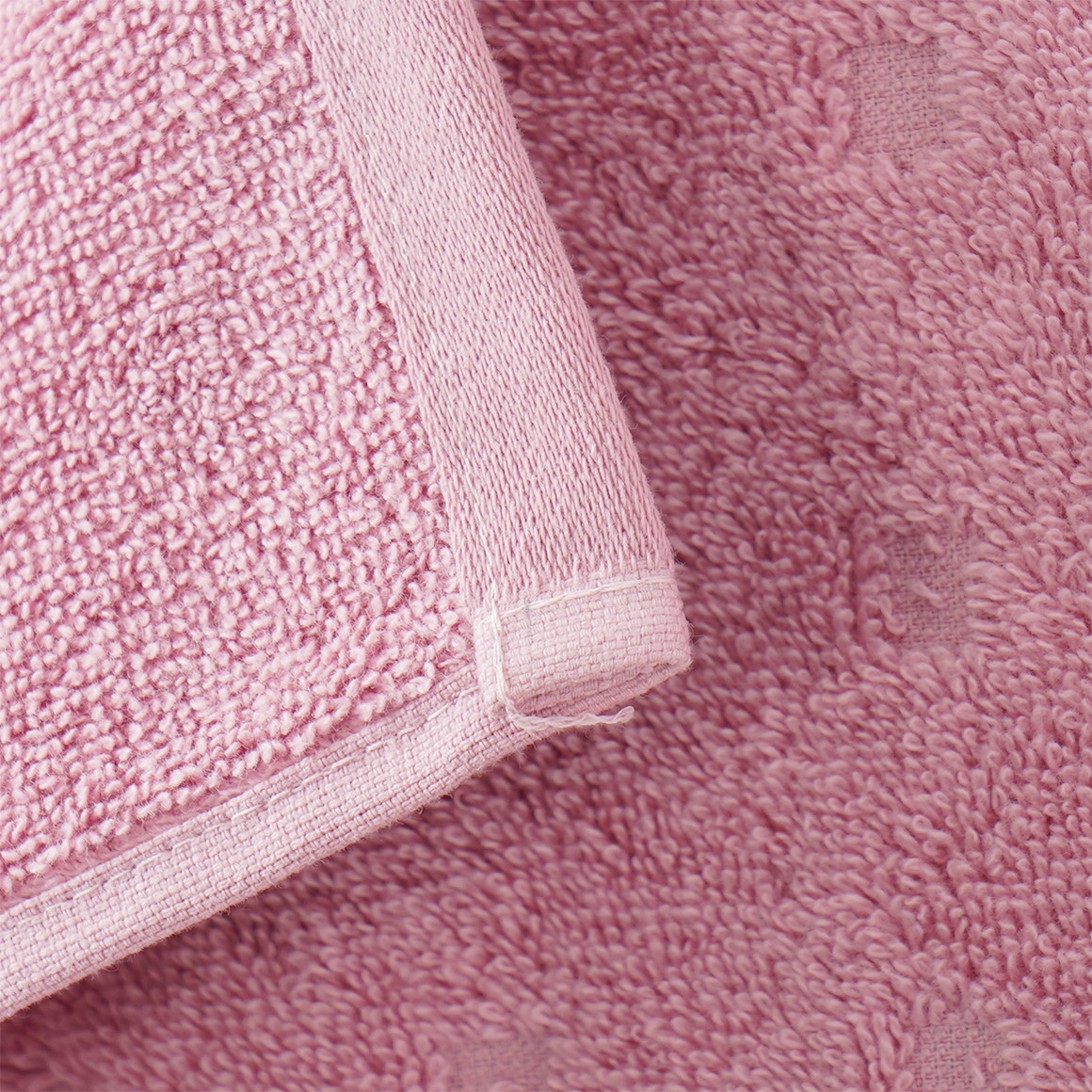 Handdoek met grafische structuur