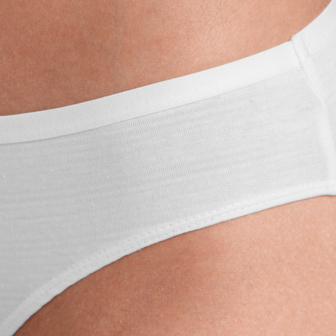 Damen Slip mit dezenten Streifen