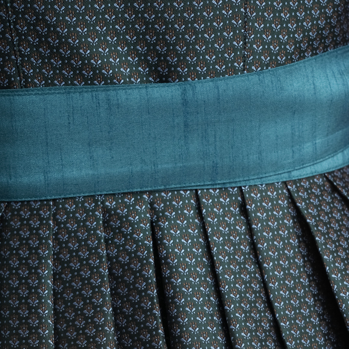 Damen Dirndl mit Jacquard-Muster