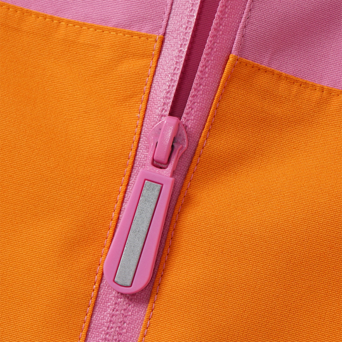 Meisjes sneeuwjas met kleurverdelers