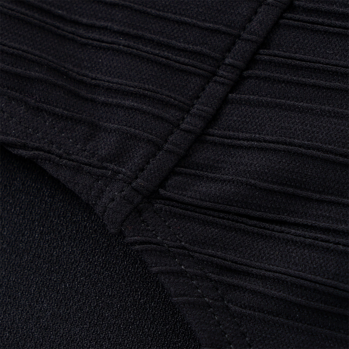 Damen Shape-Bikinislip mit Streifenstruktur