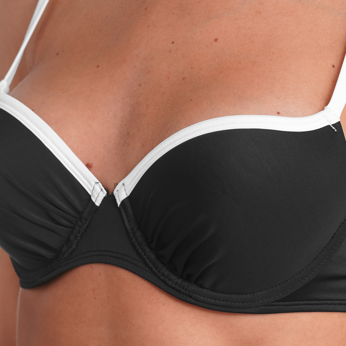 Damen Bikinioberteil mit Kontrastpaspel