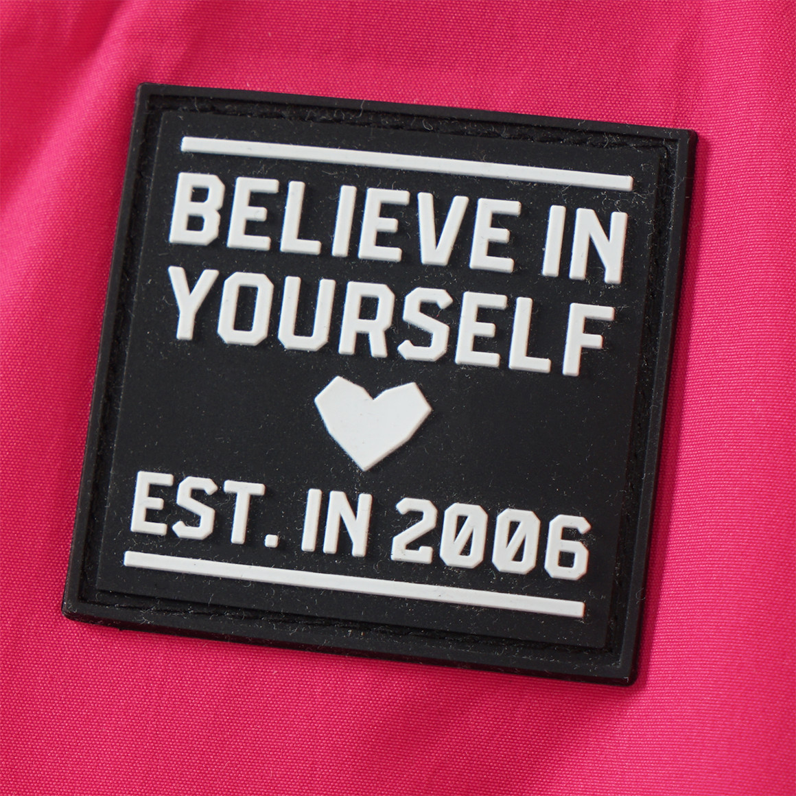 Meisjes sneeuwjas met quilting