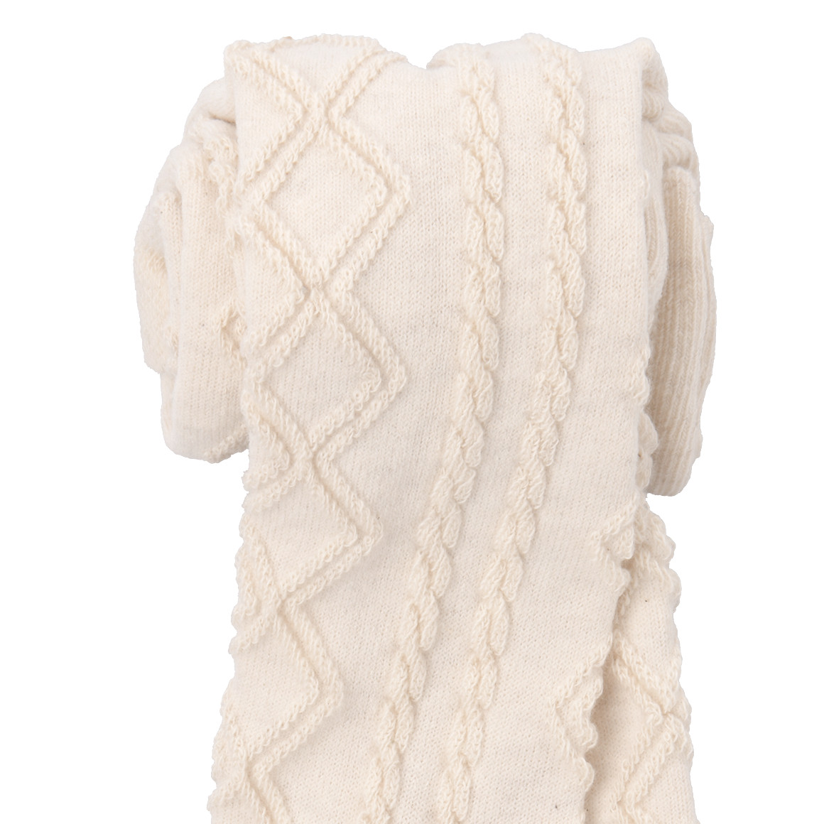 Newborn maillot met kabelpatroon