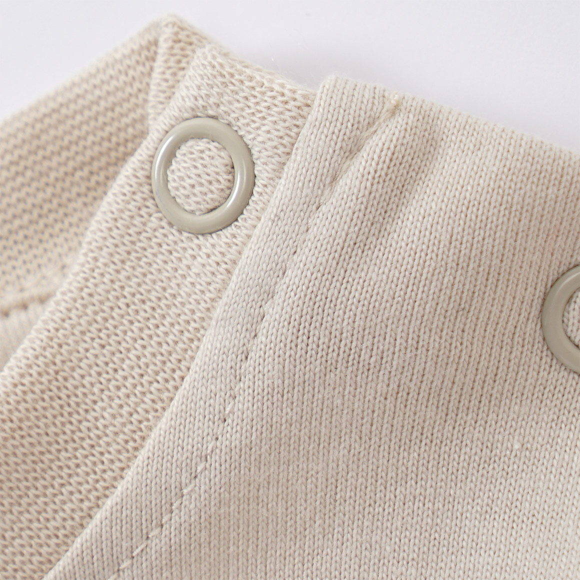 2 Winnie Puuh Langarmshirts aus Bio-Baumwolle