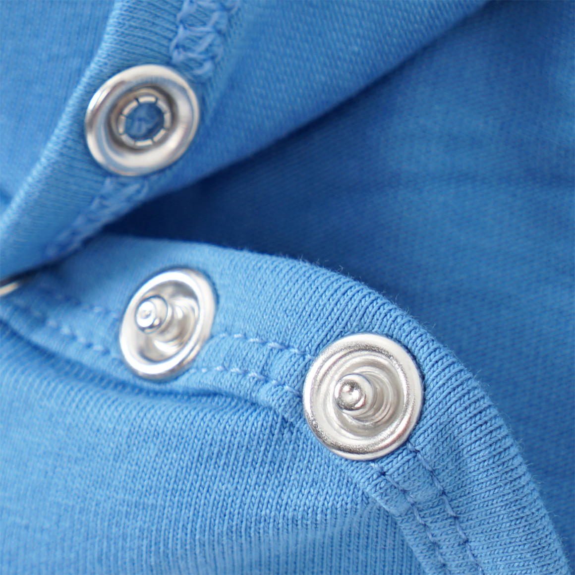 5 Baby Bodys in verschiedenen Farben