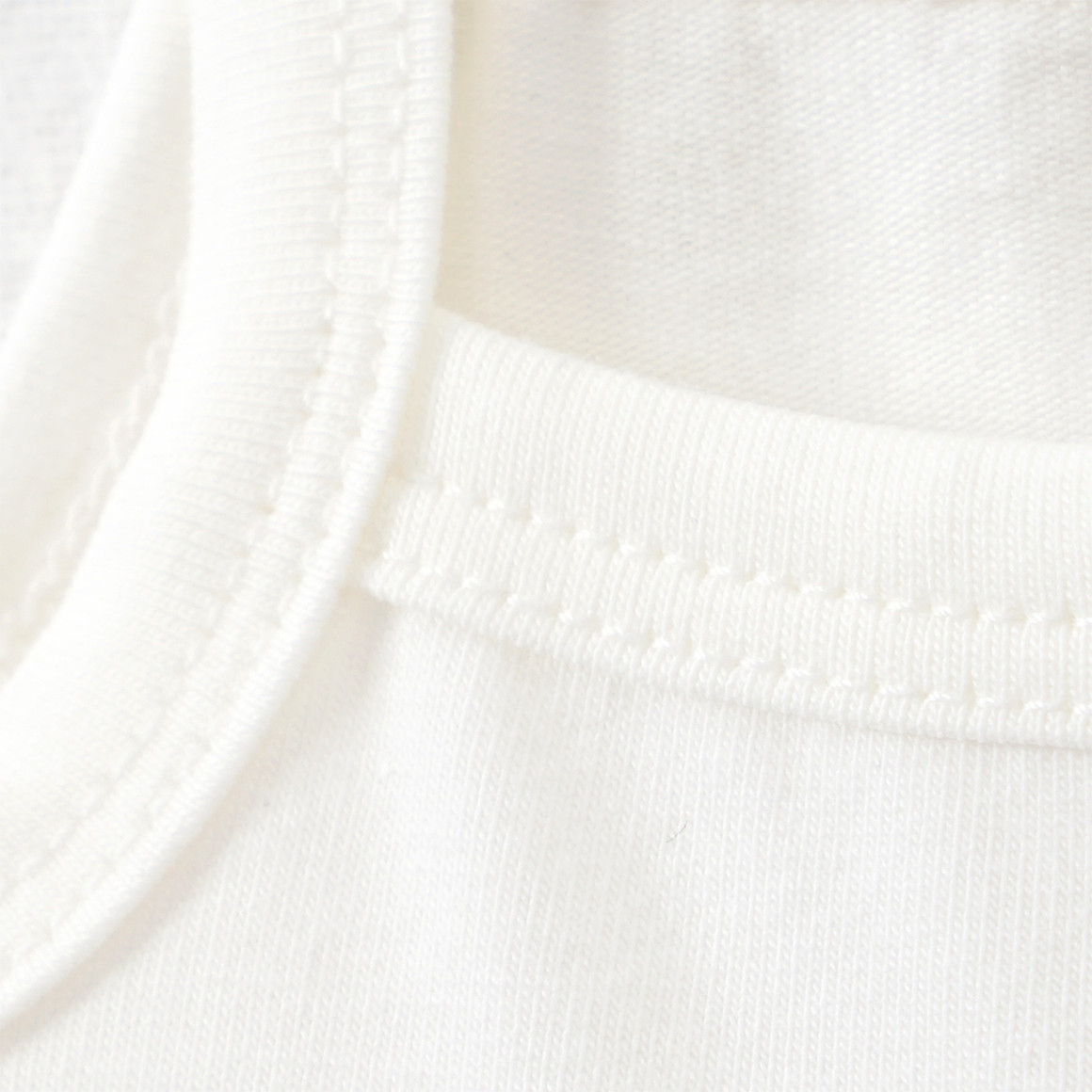 5 Baby Bodys in verschiedenen Farben