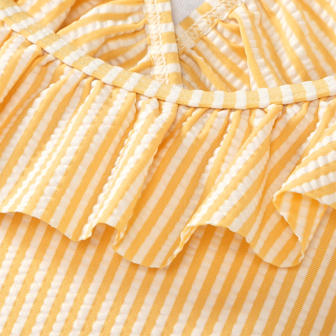 Mädchen Badeanzug mit Seersucker-Streifen