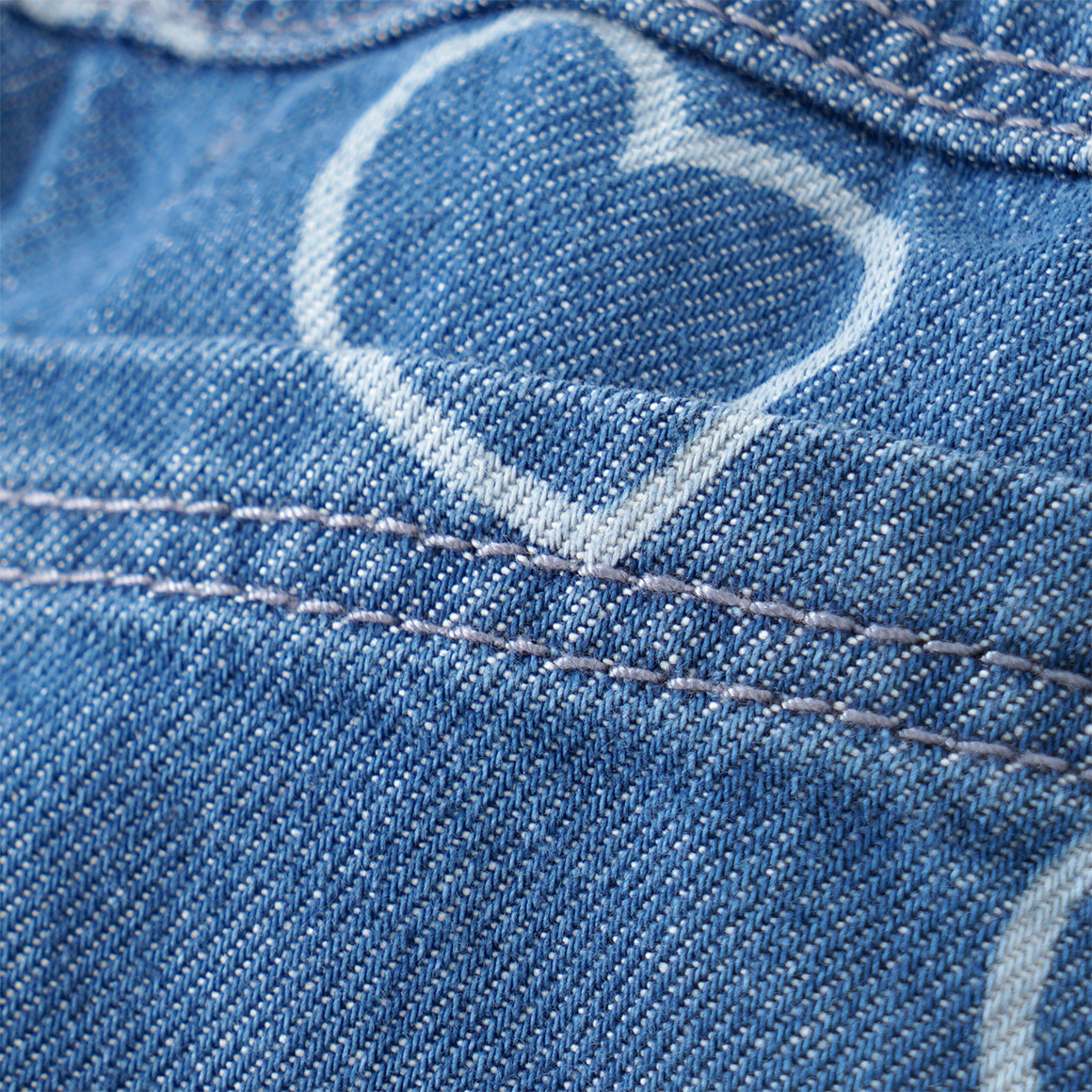 Mädchen Jeansshorts mit Herzen allover