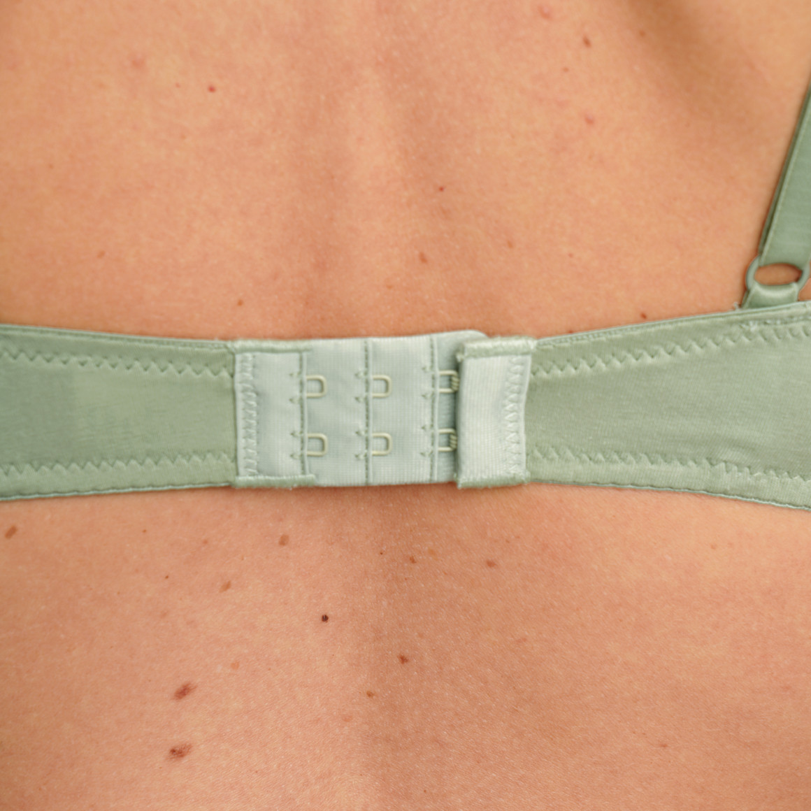 2 Damen Soft-BHs mit Spitze