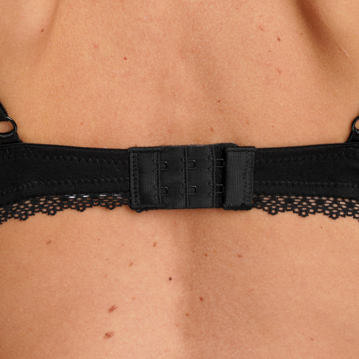 2 Damen Bügel-BHs mit Spitze