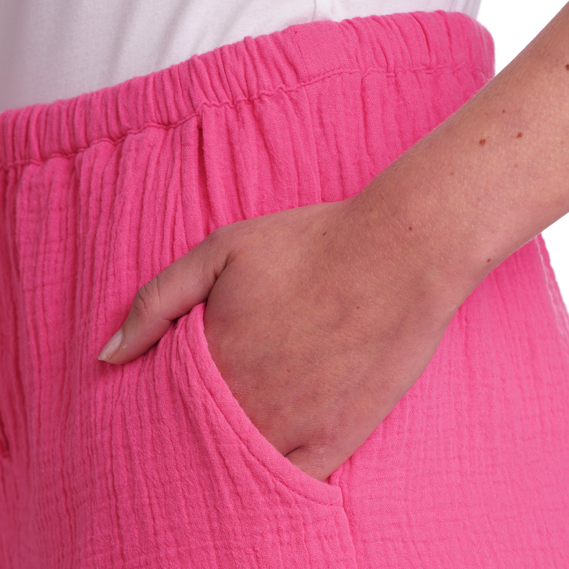 Mousseline damesshort in effen kleur