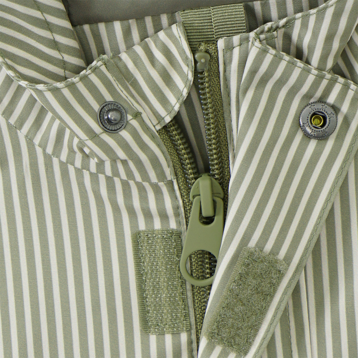 Baby regenjas met strepen