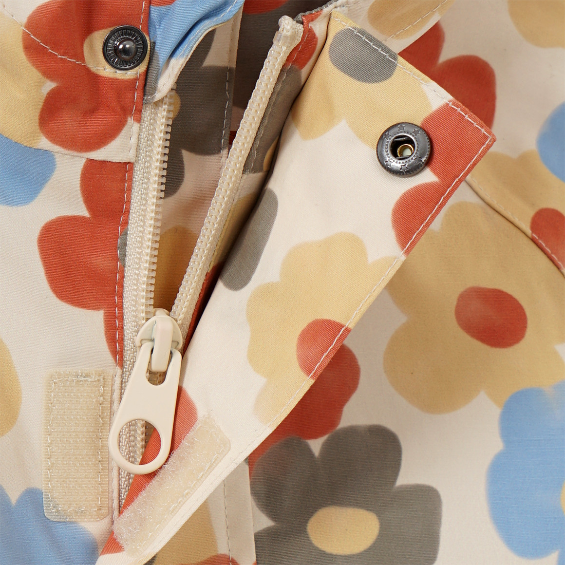 Baby regenpak met bloemen