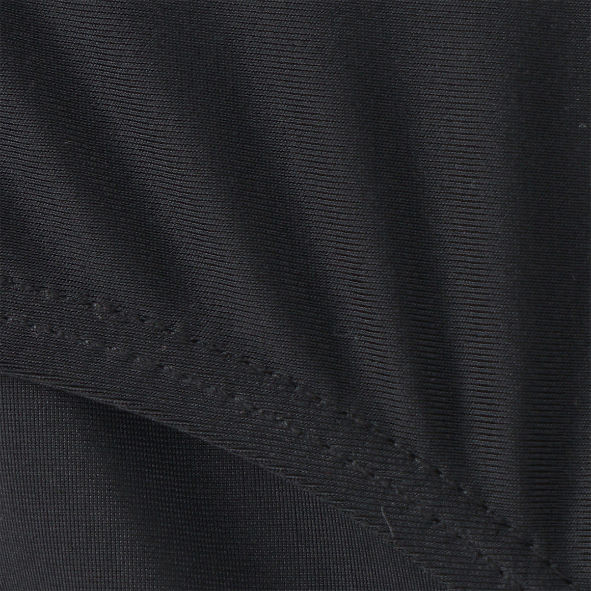 Mädchen Bikini im sportlichen Stil