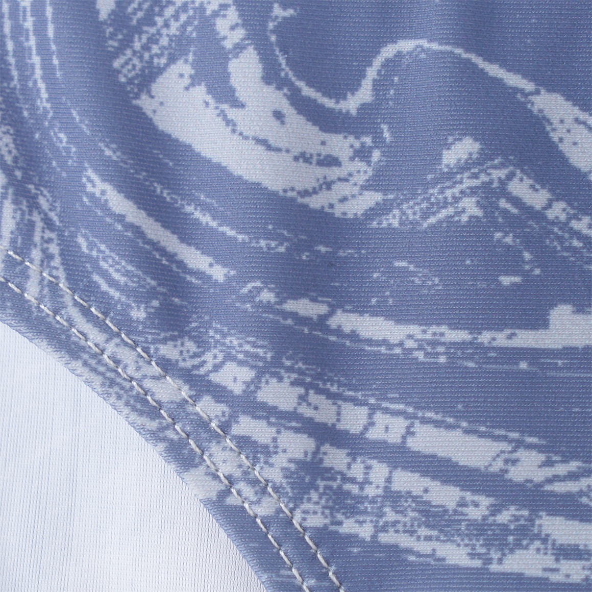 Mädchen Bikini im sportlichen Stil