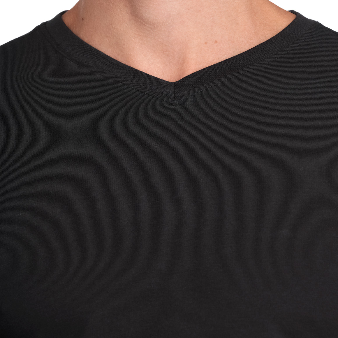 2 Herren T-Shirts mit V-Ausschnitt