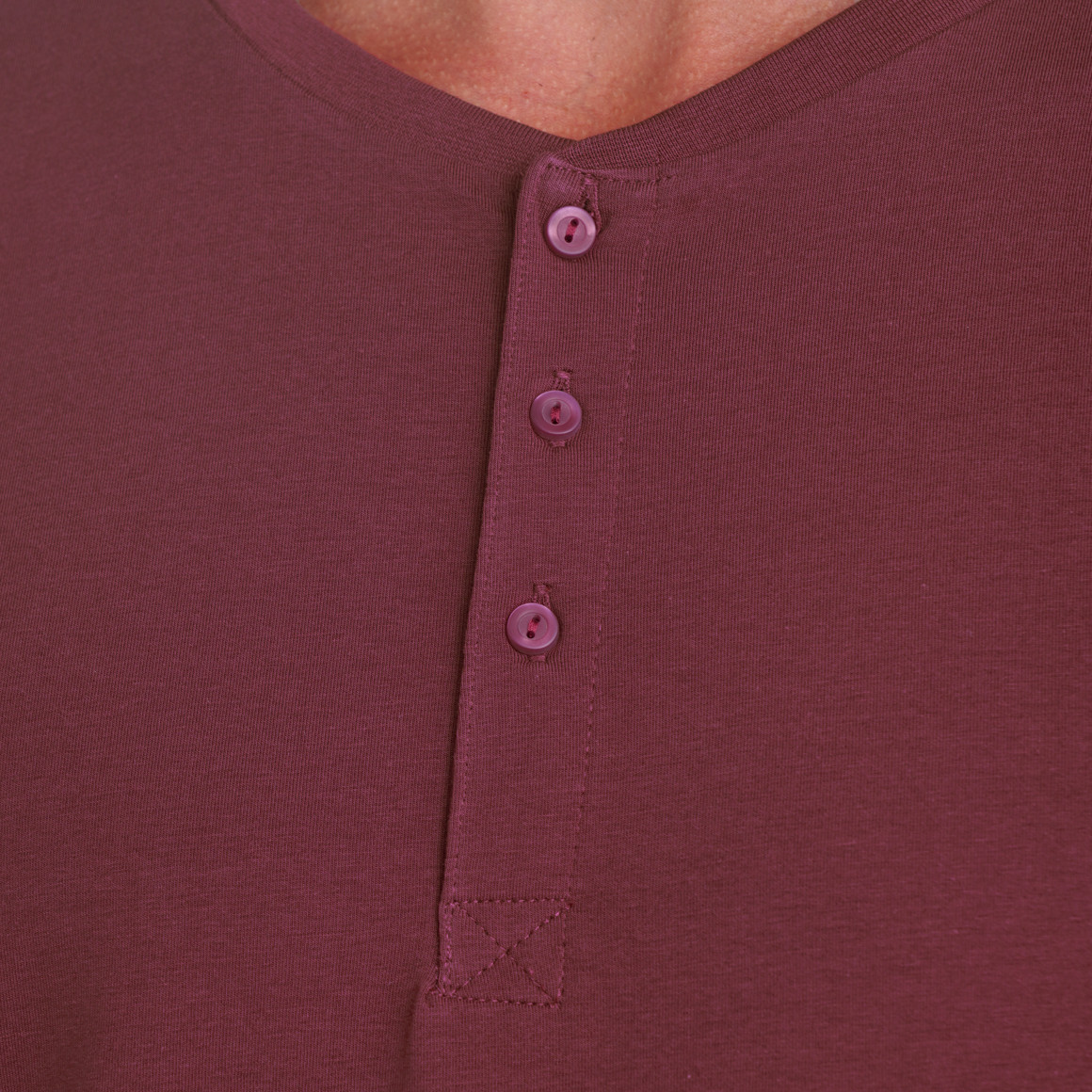 Herren T-Shirt mit Serafino-Ausschnitt 