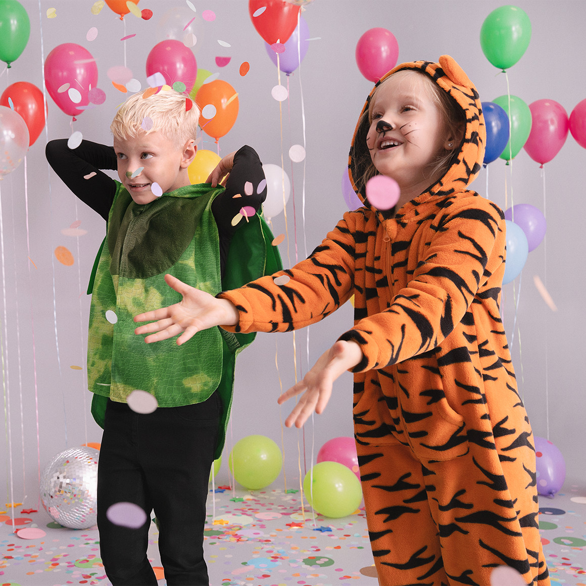 Kostüm Tiger aus Plüsch