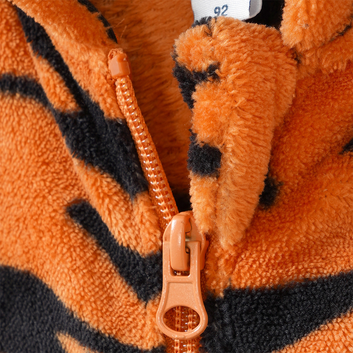 Kostüm Tiger aus Plüsch