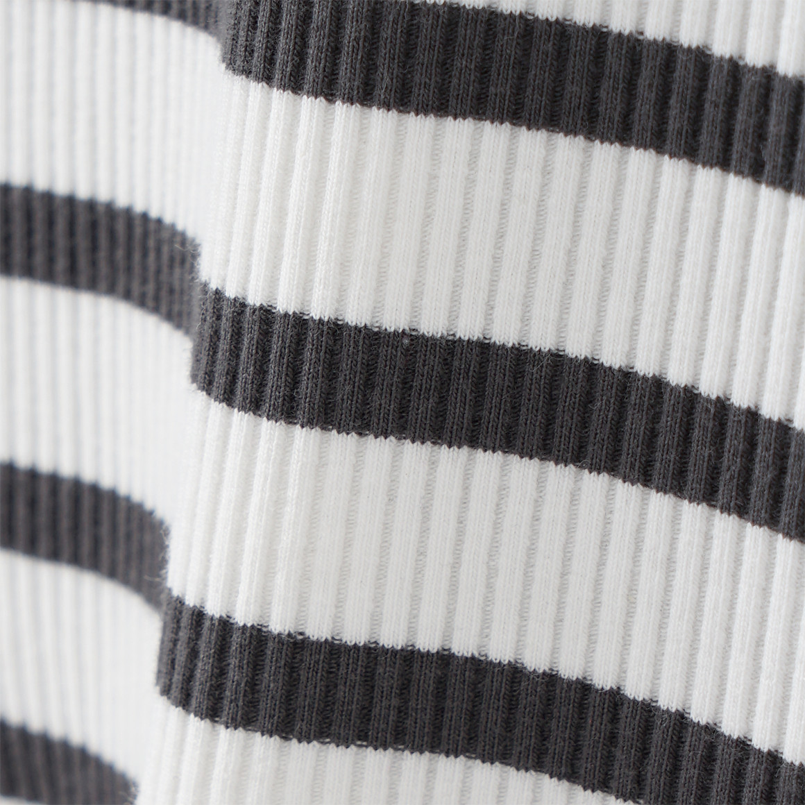 Babyshirt met lange mouwen en ribstructuur