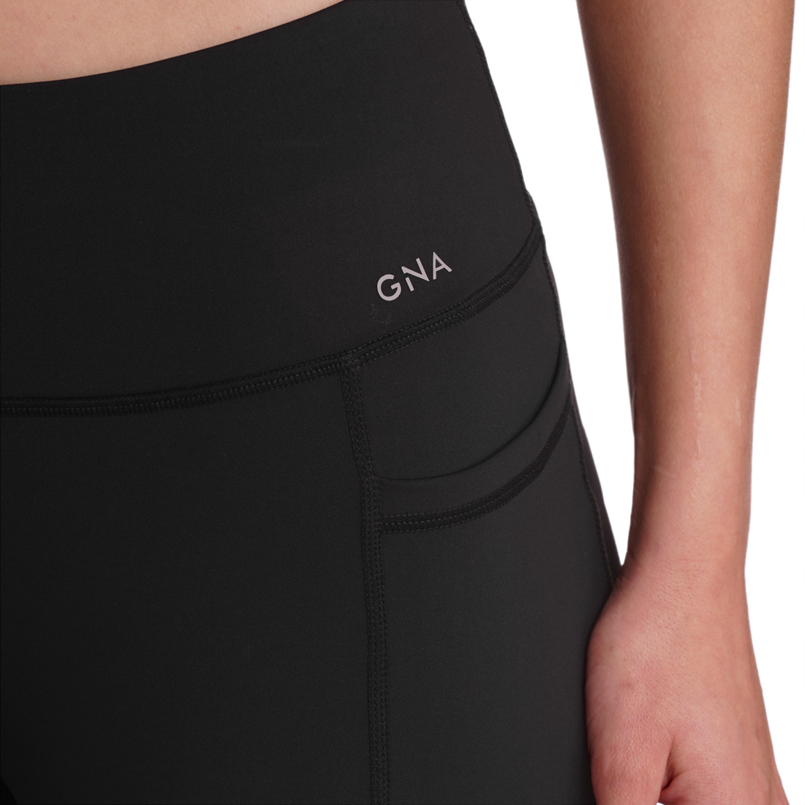 Dameslegging met zakken