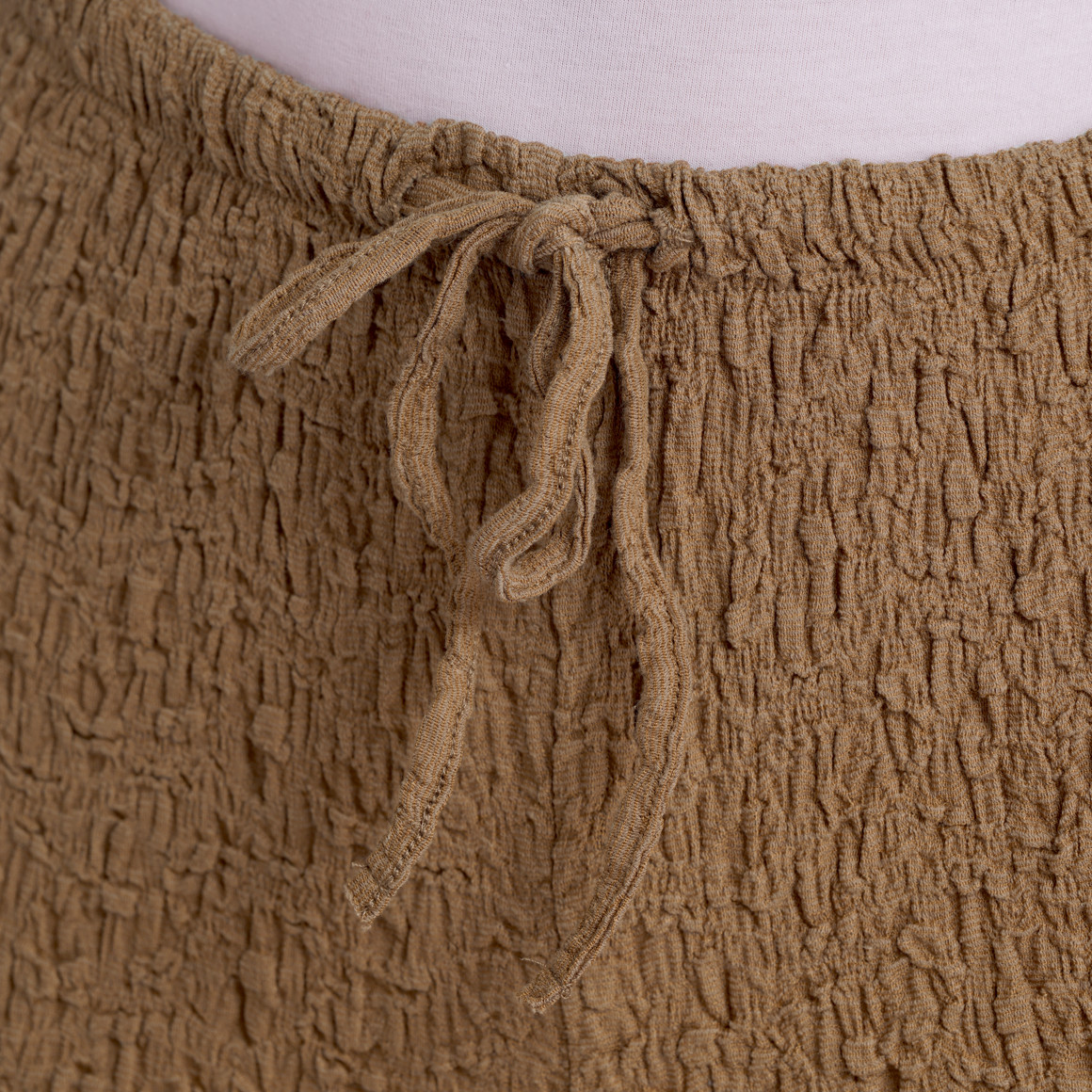 Damesbroek met wijde pijpen in crêpe-look