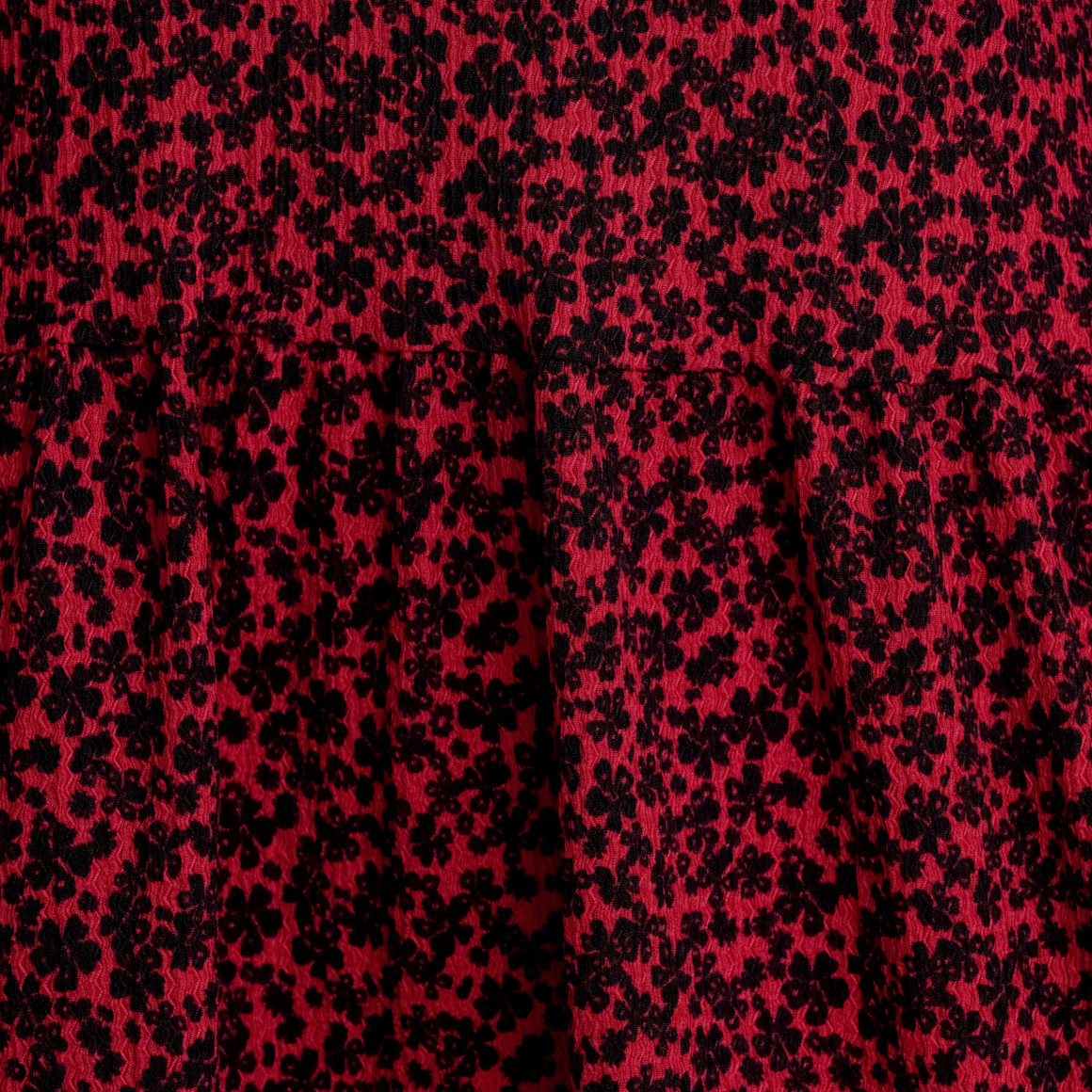 Damen Kleid aus strukturiertem Material