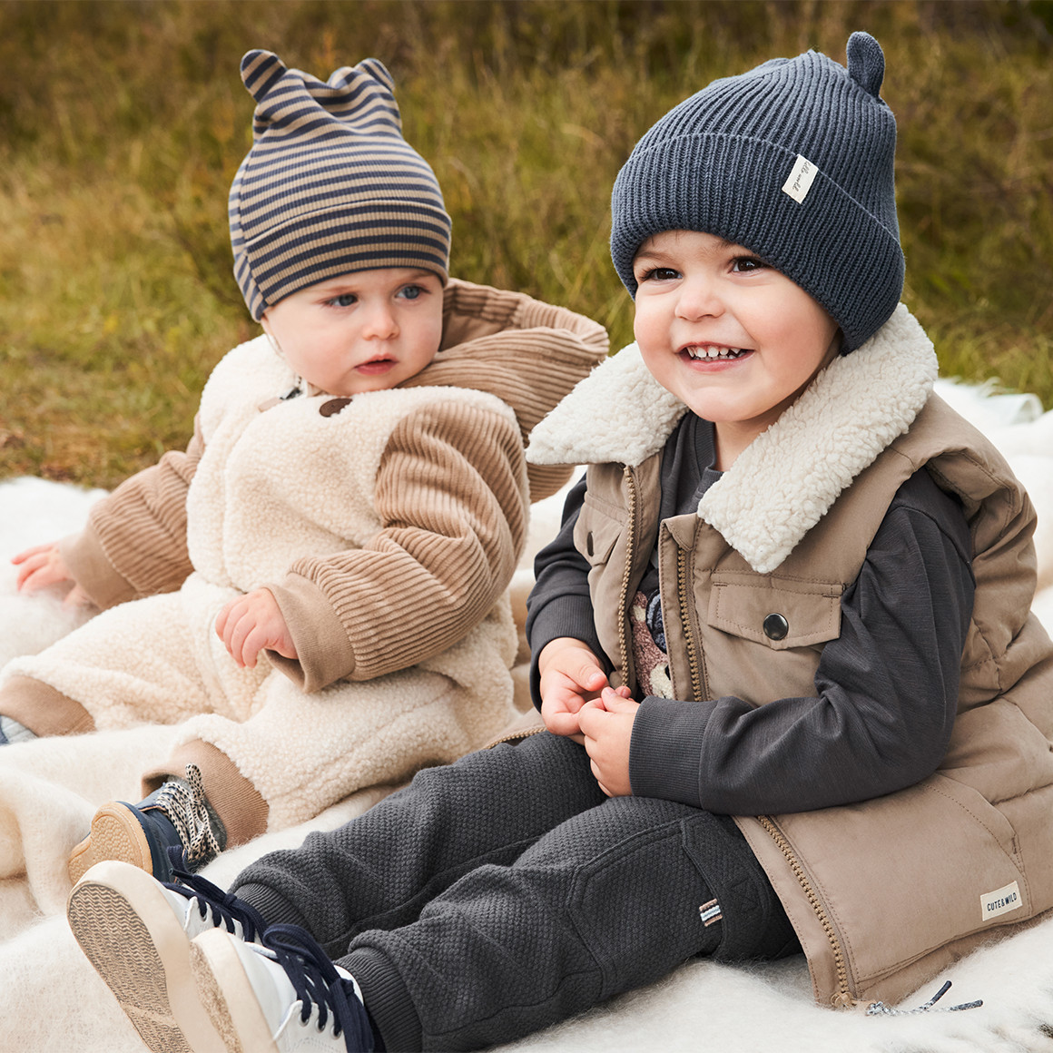 Baby gewatteerd vest met teddy kraag