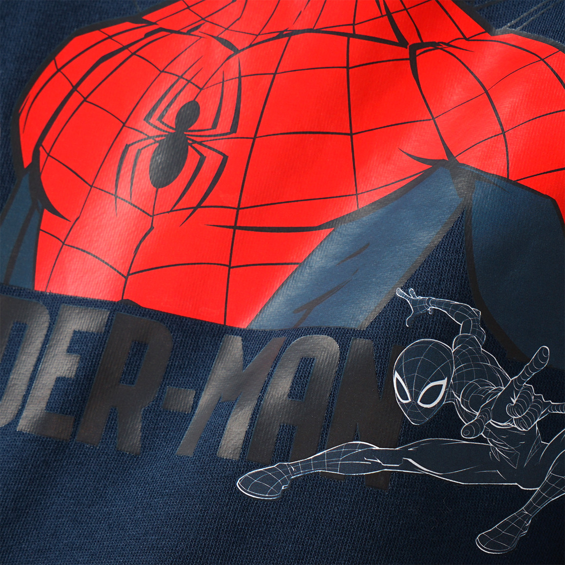 MARVEL Hoodie mit Bio-Baumwolle