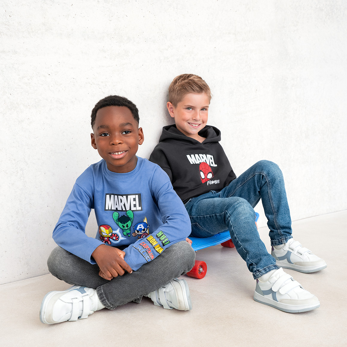 MARVEL Hoodie mit Bio-Baumwolle