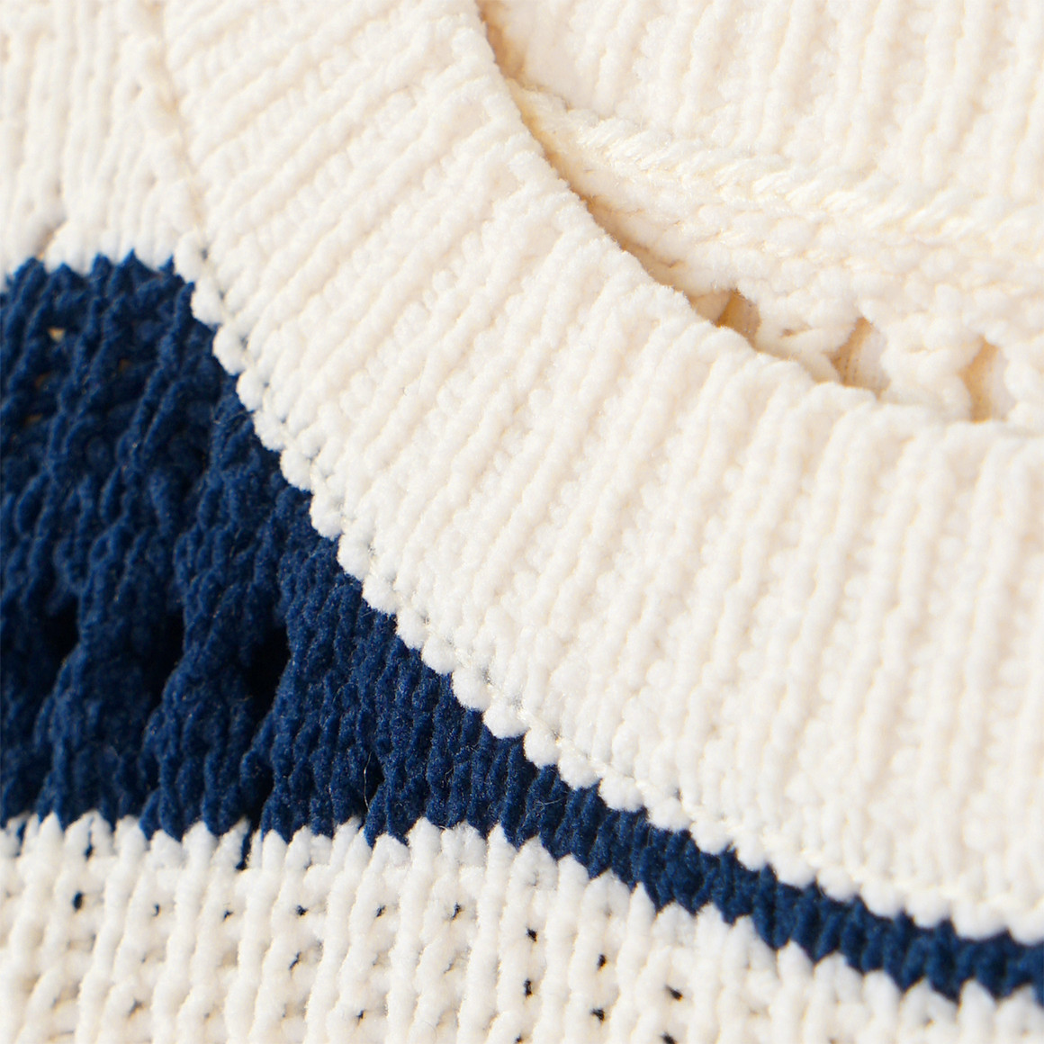 Mädchen Pullover mit Streifen