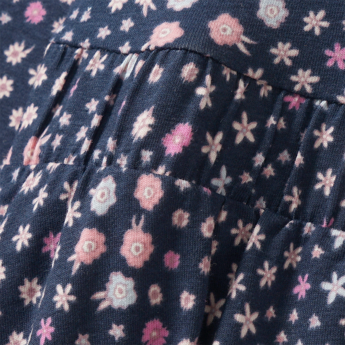 Meisjesjurk met bloemen all-over