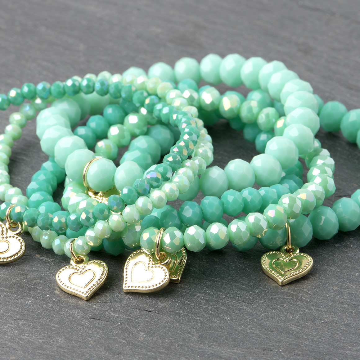 6 Armbanden met hartjeshanger voor dames