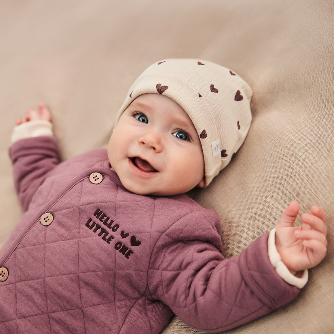 Newborn jasje met biologisch katoen