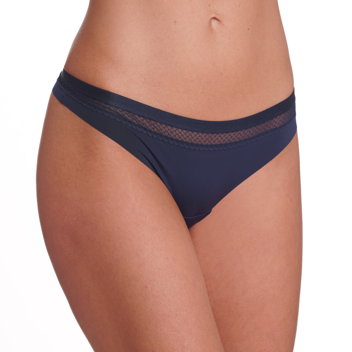 Naadloze damesstring met kant