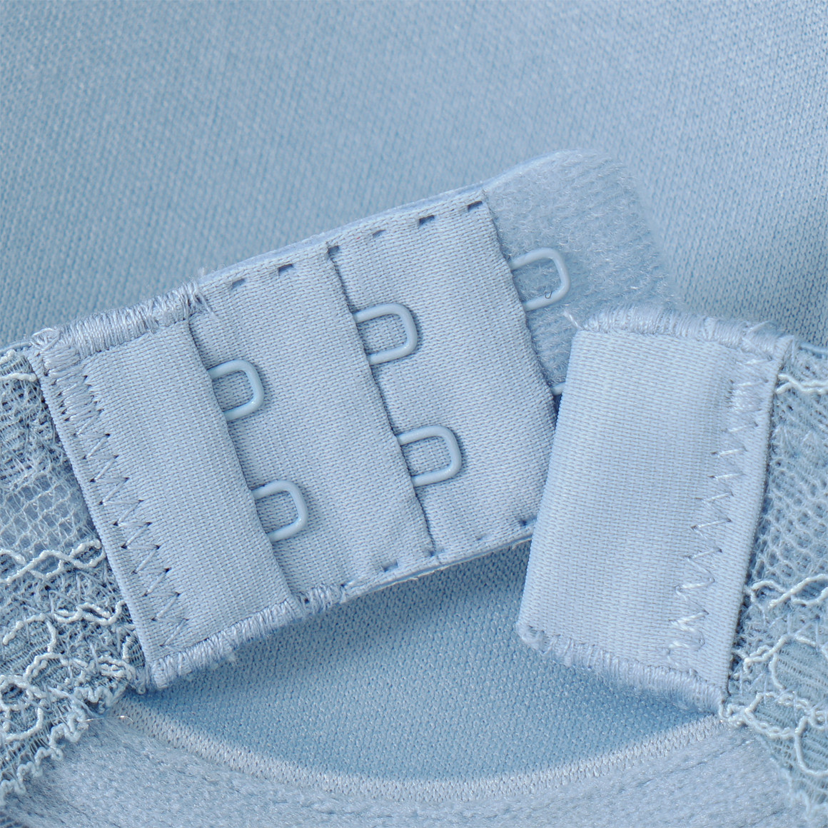 Damesbeugelbeha met kant