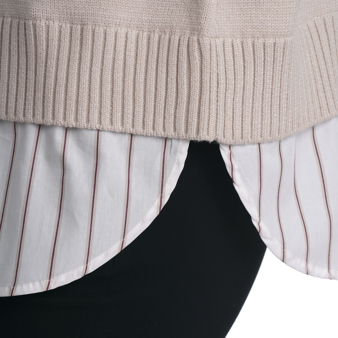 Gebreide trui voor dames in gelaagde look