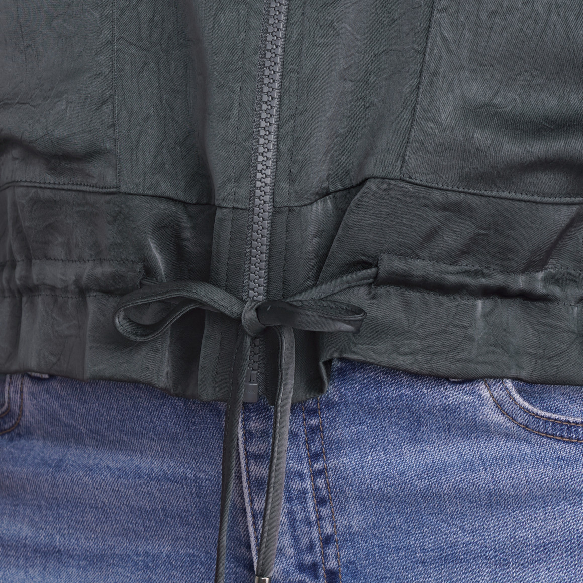 Damen Satinjacke mit Reißverschluss