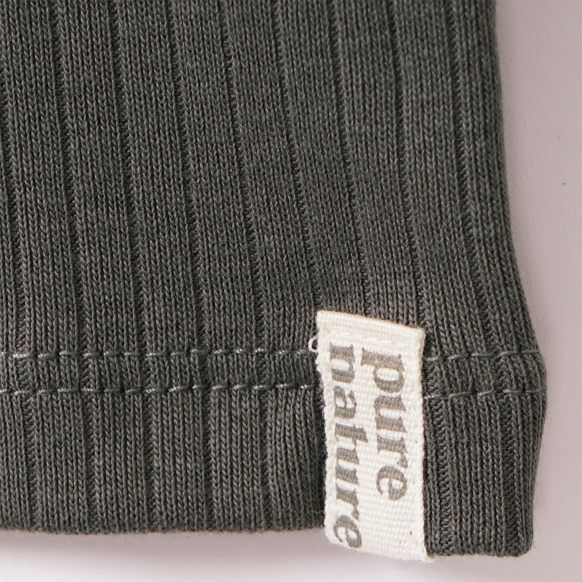 2 babyvestjes met geribbelde structuur