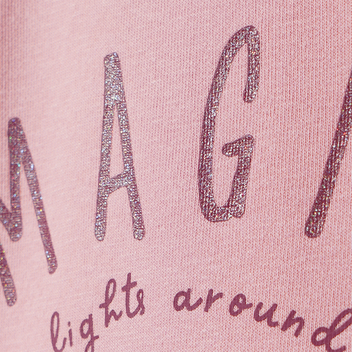 Meisjes sweatshirt in een gelaagde look