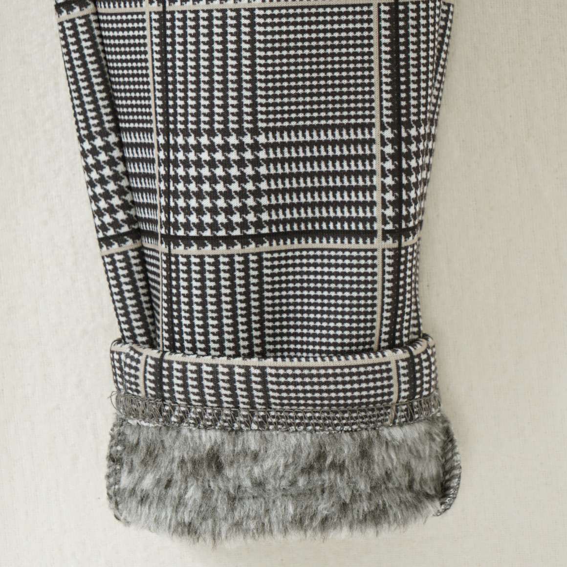 Mädchen Thermo-Leggings in kariertem Design