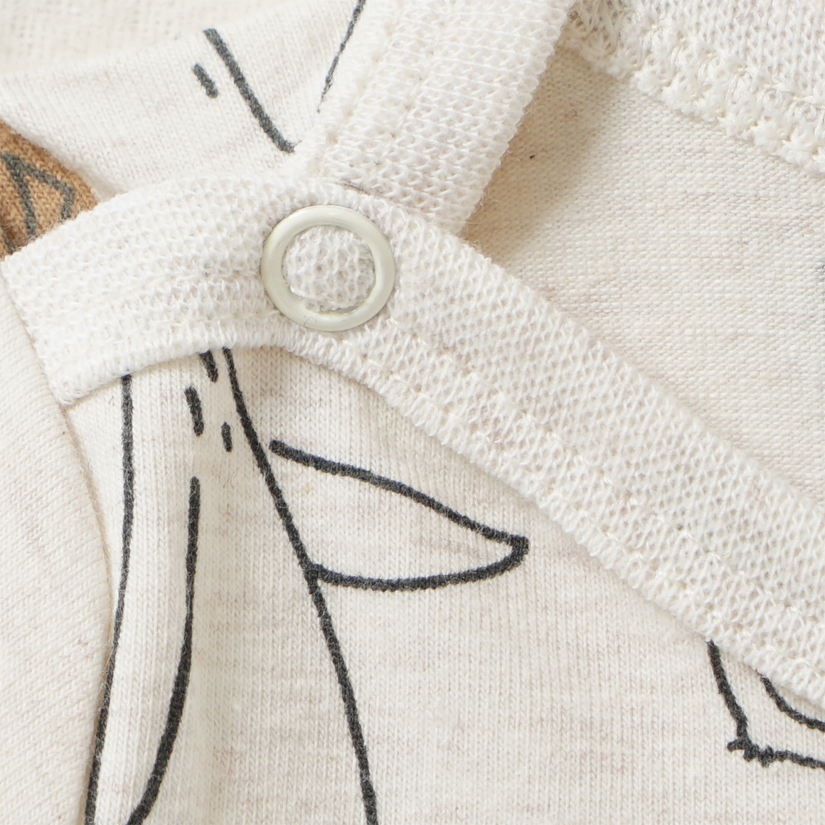 2 babyrompertjes van biologisch katoen