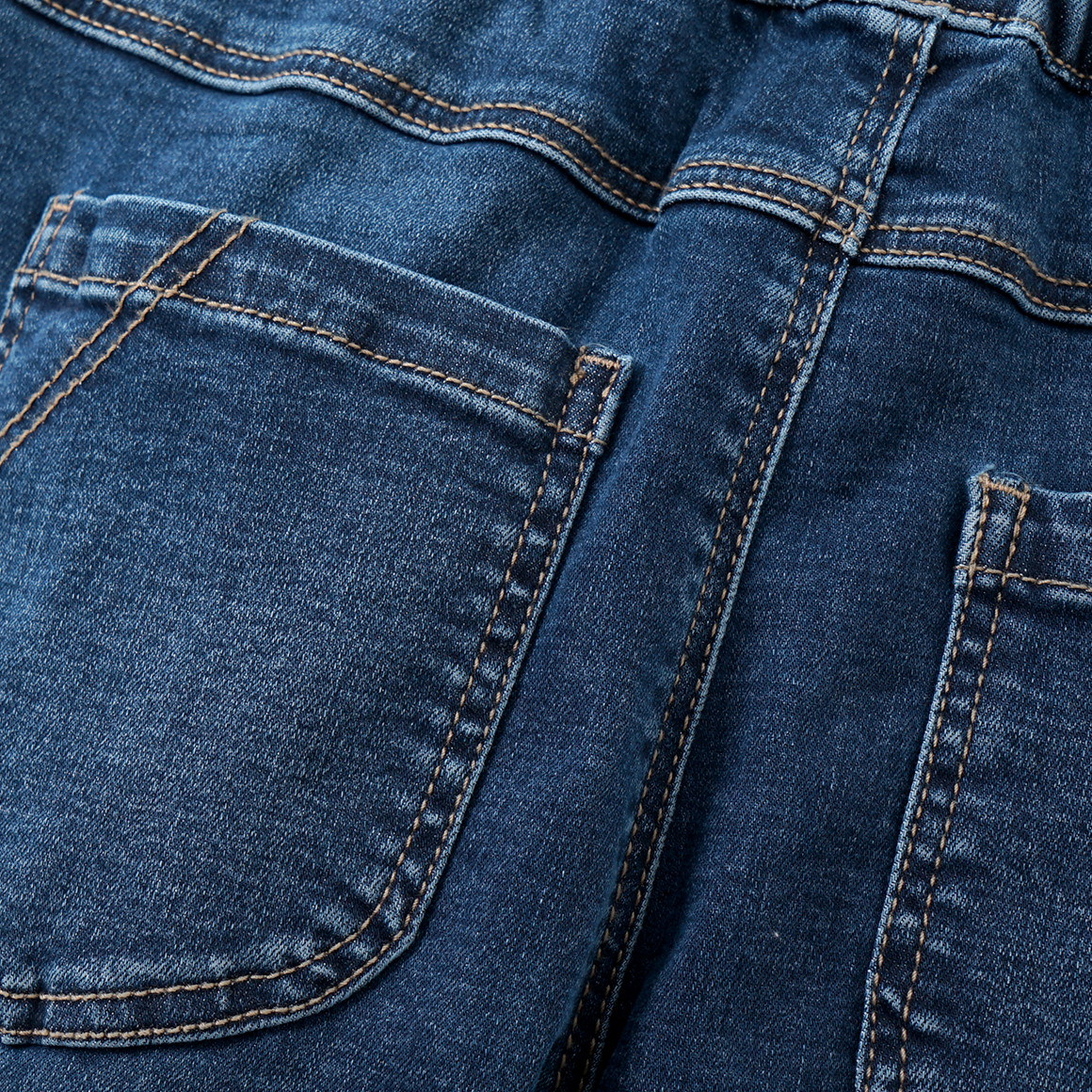 Jungen Pull-on-Jeans mit Tunnelzug