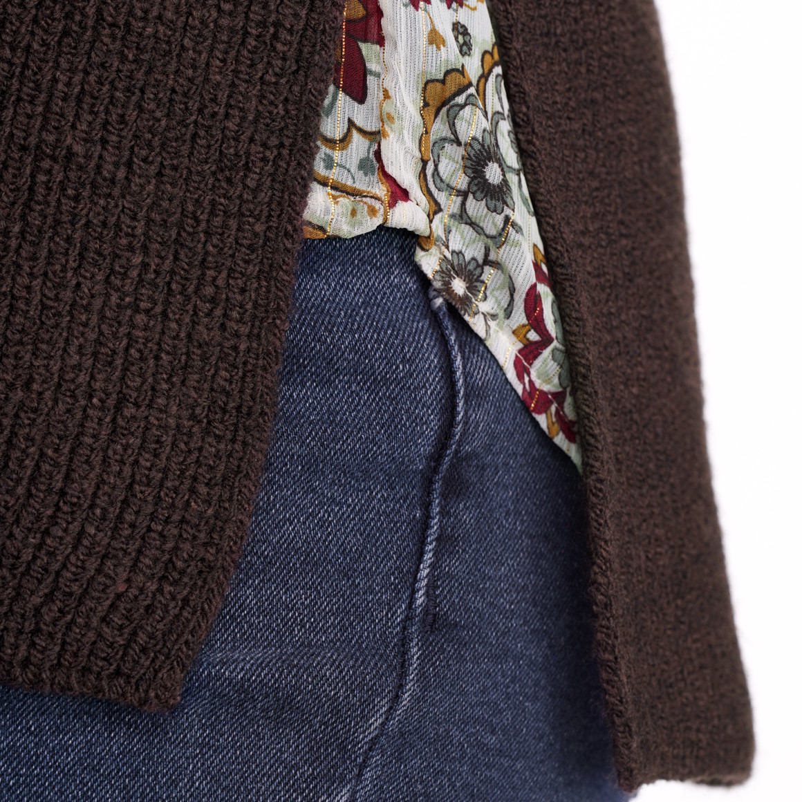 Gebreide damestrui met V-hals