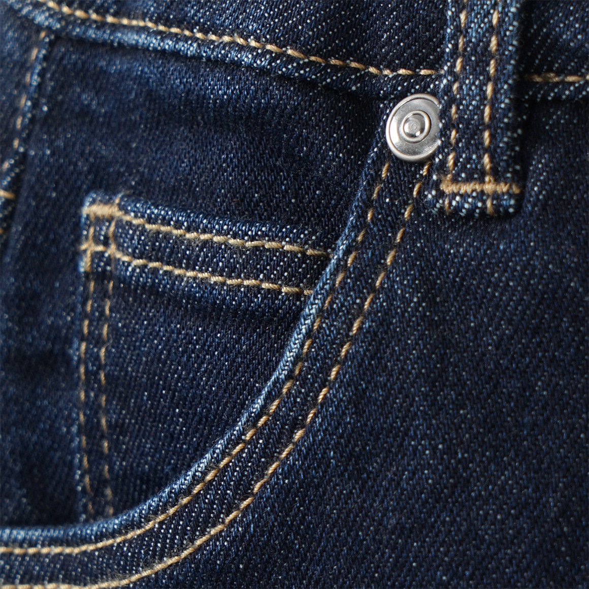 Mädchen Jeans aus Raw Denim