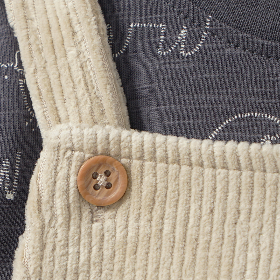 Newborn Set mit Langarmshirt und Latzhose